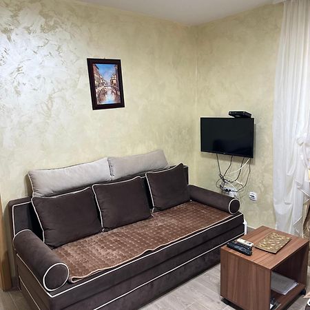 Imperija Lägenhet Kragujevac Exteriör bild